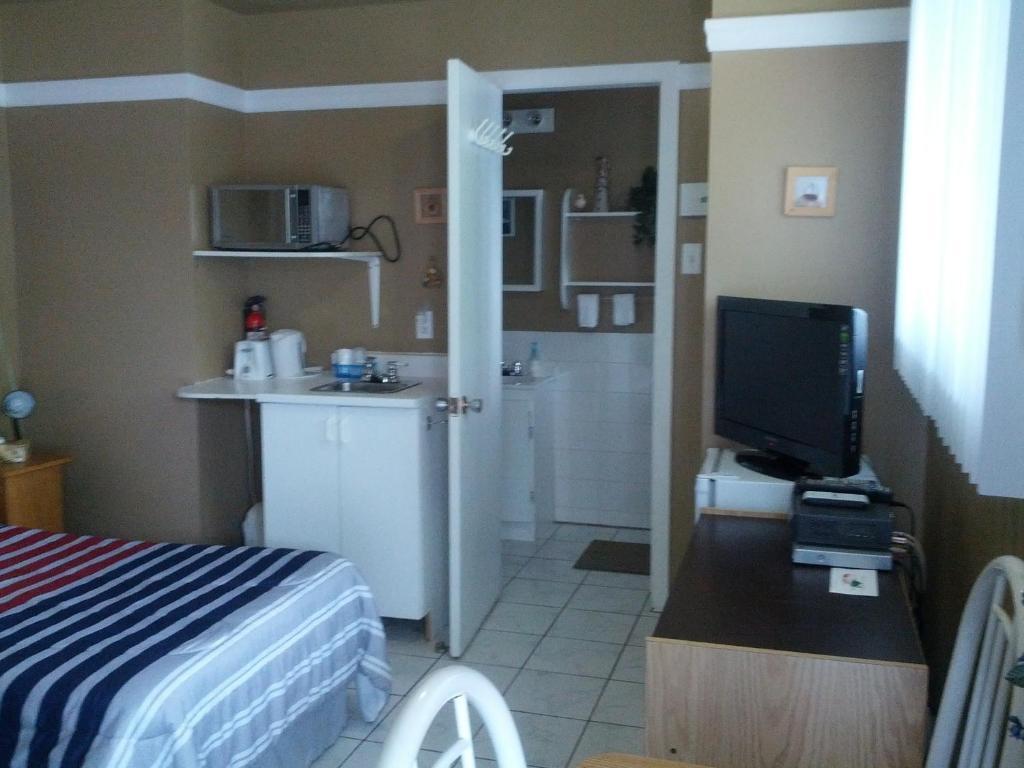 Motel Montgolfiere Jp Saint-Jean-sur-Richelieu Room photo